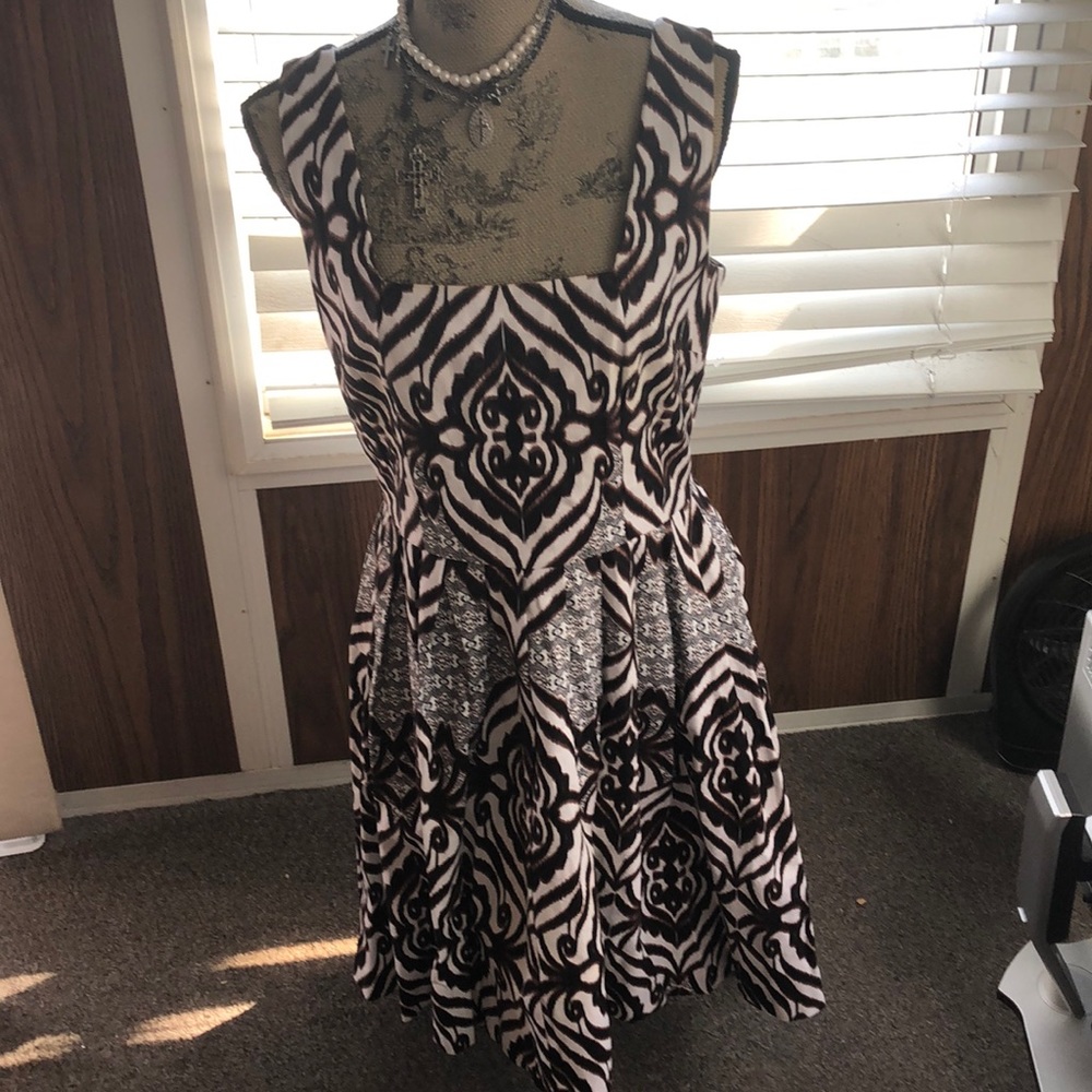 Eva Mendes Dress-Geometrical Inspiration